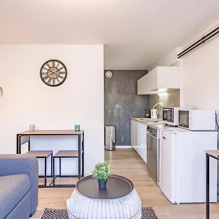2pers - Wifi - Parkingfree Appartamento Troyes